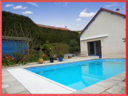 Maison individuelle avec piscine à vendre à Saulny avec l'Agence-c2i-Metz à Woippy village